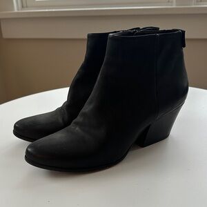 Coclico Black Ankle Boots, size 38.5